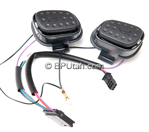 Land Rover Discovery 2 Horn Button Set – Left & Right – 2PCS – Repair Kit QTN100270